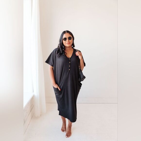 Dwell & Slumber Dresses & Skirts - Dwell & Slumber Ribbed Ebony Cocoon Maternity Nursing Dress Size M/L Black